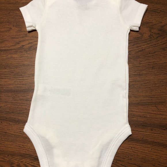 Onies White 6 Month Size - Picture 2 of 2